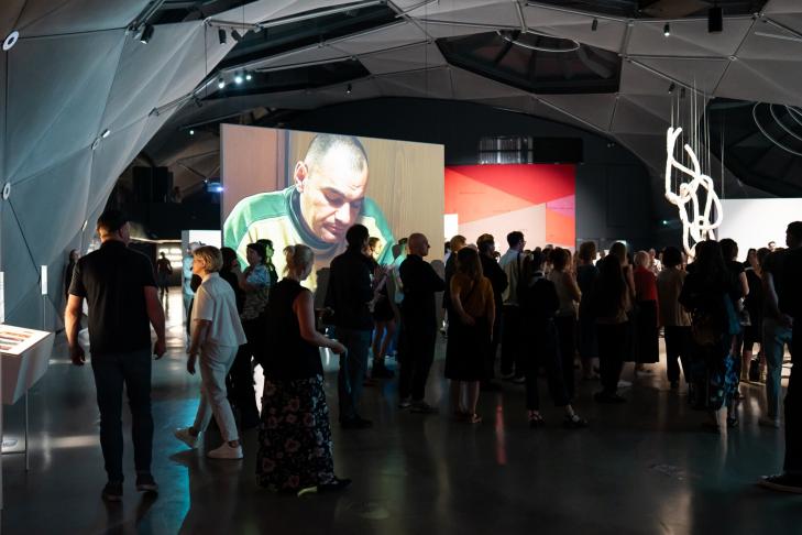 „Milica Tomić. On Love Afterwards“ Kunsthaus Graz, 2025, photo: Lukas Elsneg/ STUDIO-LOU 